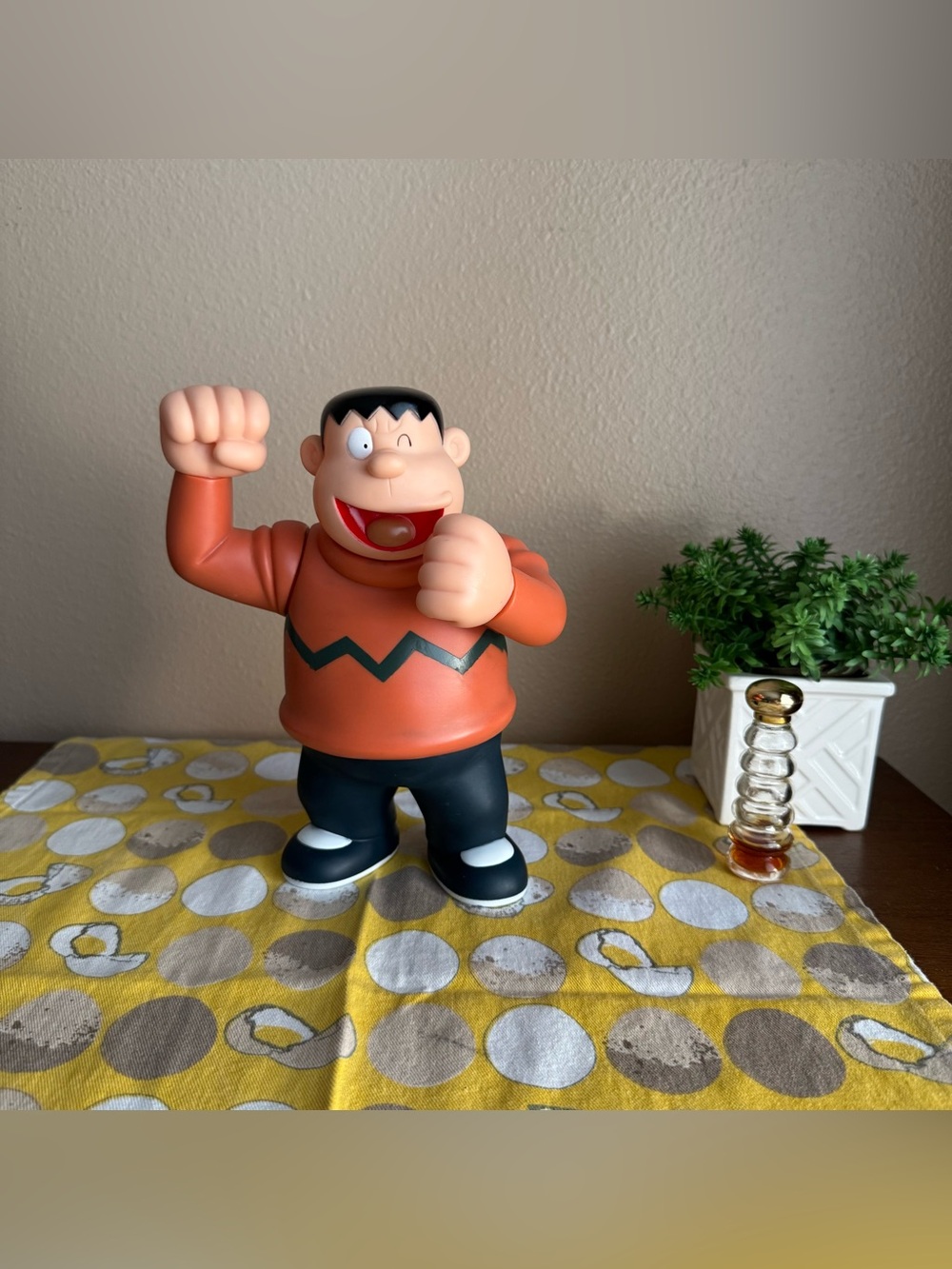Medicom Doraemon Gian Gouda Vinyl figurine